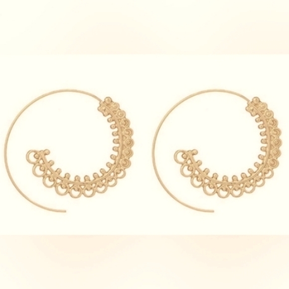 🪷 SALE Big Gold Bohemian Lace Spiral Swirl Hoop Earrings Festival Hoops New - Picture 3 of 6